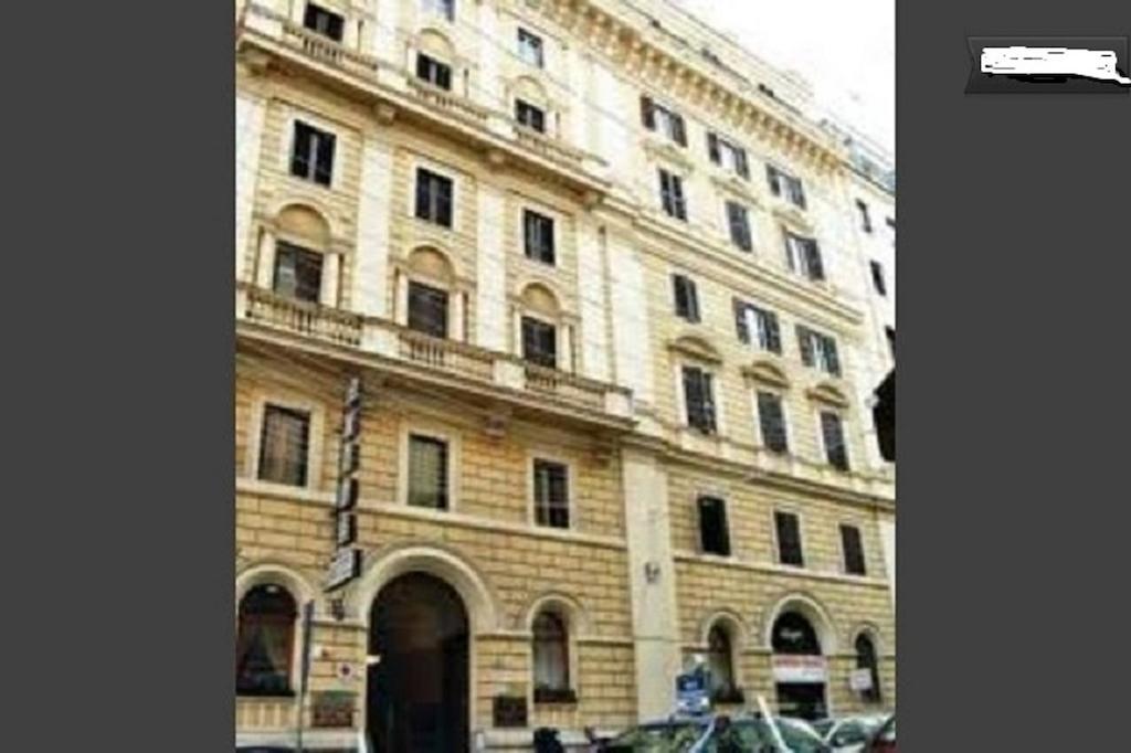 Hotel Continentale Roma Exterior foto